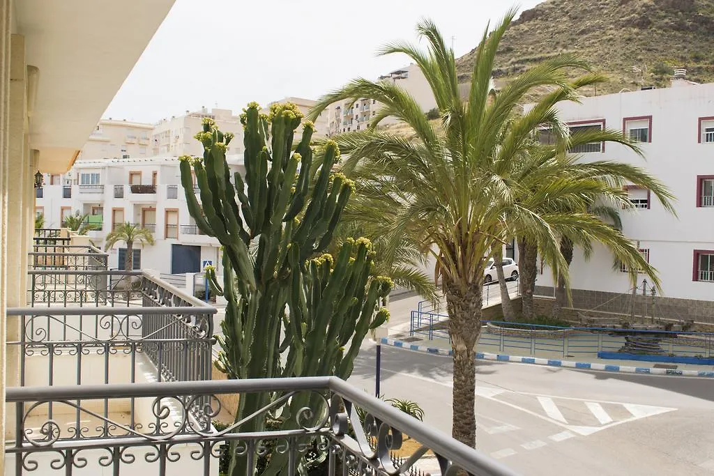 Apartamentos Carmina Carboneras