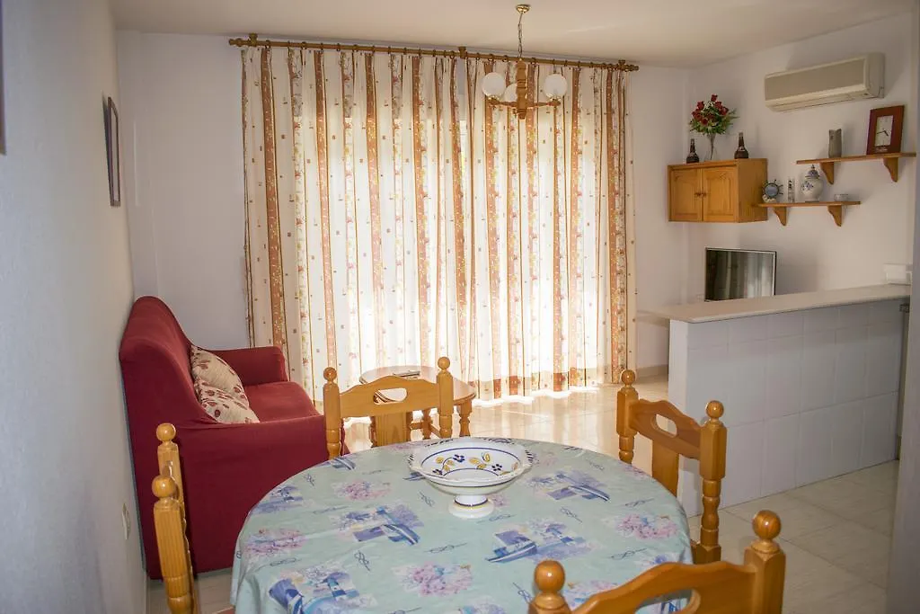 Apartamentos Carmina Carboneras