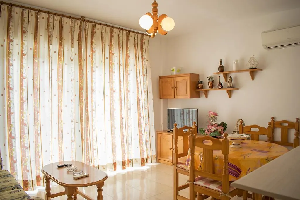 Apartamentos Carmina Carboneras