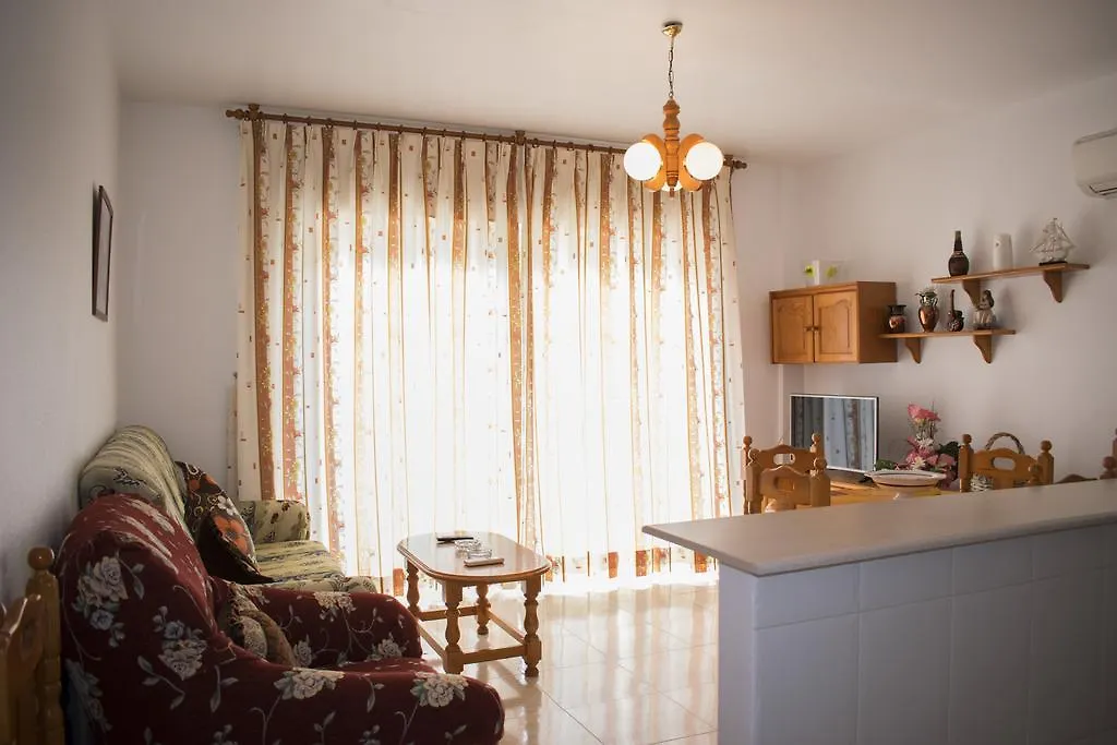 Apartamentos Carmina Carboneras